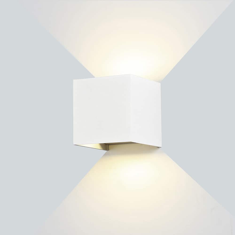 LED СТЕНЕН ОСВЕТИТЕЛ EPISTAR AC100-240V 6W IP54 660LM БЯЛО ТЯЛО 3000K